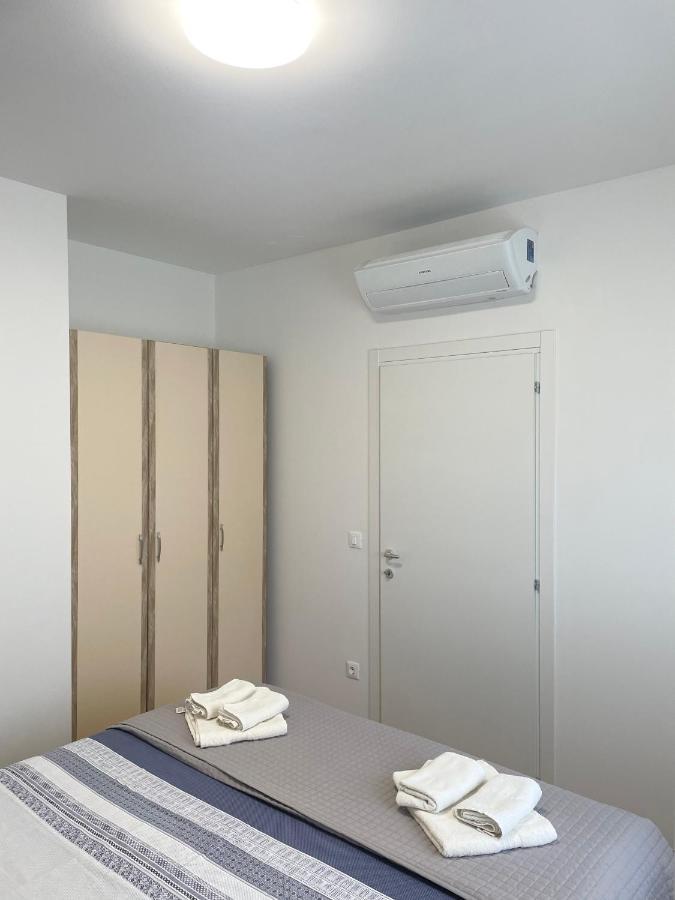 Apartment Diana Zara Parking Free Kültér fotó